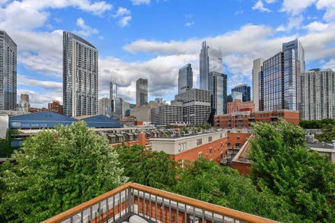 Tiny photo for 461 N Clinton Street, Chicago, IL 60654 (MLS # 12684821)