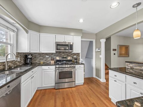 Tiny photo for 212 55th Place, Downers Grove, IL 60516 (MLS # 12503009)
