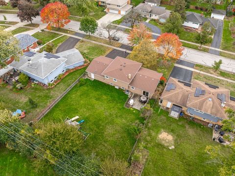 Tiny photo for 212 55th Place, Downers Grove, IL 60516 (MLS # 12503009)