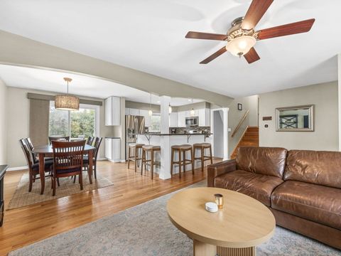 Tiny photo for 212 55th Place, Downers Grove, IL 60516 (MLS # 12503009)