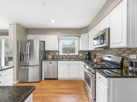 Tiny photo for 212 55th Place, Downers Grove, IL 60516 (MLS # 12503009)
