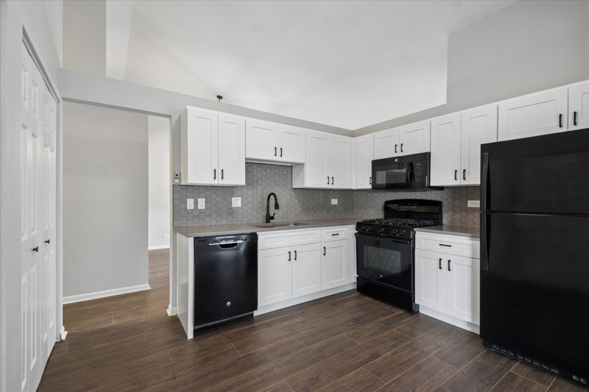 232 Dunton Court