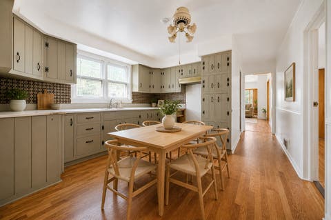 Tiny photo for 10441 S Avenue H Avenue, Chicago, IL 60617 (MLS # 12639187)