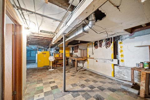 Tiny photo for 10441 S Avenue H Avenue, Chicago, IL 60617 (MLS # 12639187)