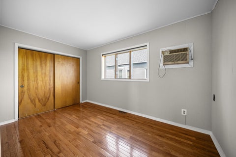 Tiny photo for 10441 S Avenue H Avenue, Chicago, IL 60617 (MLS # 12639187)