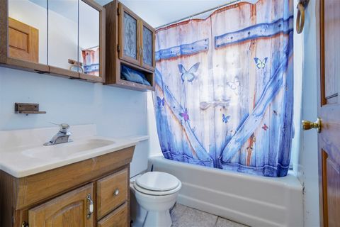 Tiny photo for 1101 Low Street, Bloomington, IL 61701 (MLS # 12557037)