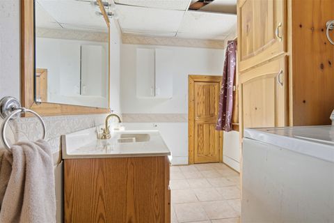 Tiny photo for 1101 Low Street, Bloomington, IL 61701 (MLS # 12557037)