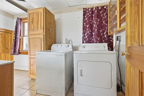 Tiny photo for 1101 Low Street, Bloomington, IL 61701 (MLS # 12557037)