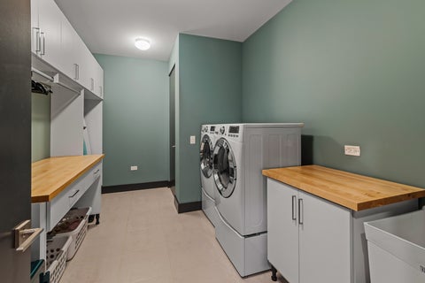 Tiny photo for 367 W Locust Street #507, Chicago, IL 60610 (MLS # 12570885)