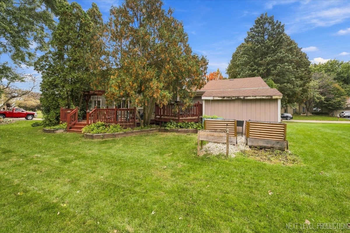 910 Redwing Drive