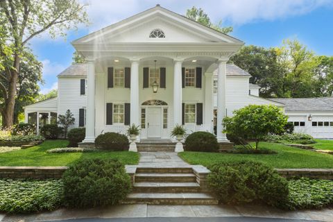 A home in Barrington Hills