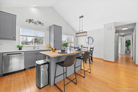 Tiny photo for 466 VALLEY FORGE Avenue, South Elgin, IL 60177 (MLS # 12600731)