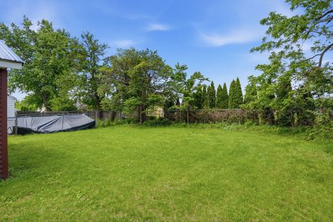 Tiny photo for 2435 53rd Street A, Moline, IL 51265 (MLS # 12656656)