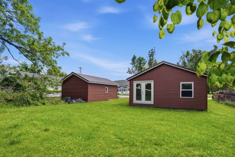 Tiny photo for 2435 53rd Street A, Moline, IL 51265 (MLS # 12656656)