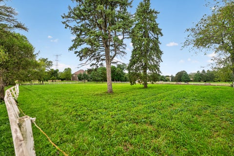 Tiny photo for 30W722 Smith Road, Wayne, IL 60184 (MLS # 12669823)
