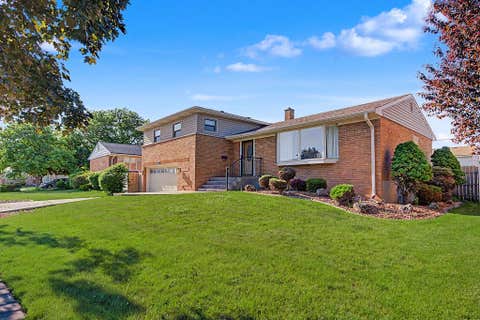 Tiny photo for 1217 Winston Drive, Melrose Park, IL 60160 (MLS # 12651786)