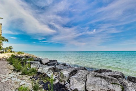 Tiny photo for 6171 N Sheridan Road #806, Chicago, IL 60660 (MLS # 12597957)