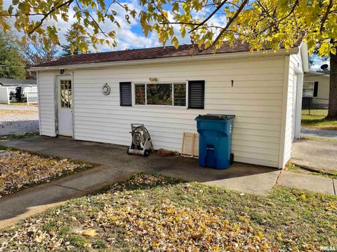 Tiny photo for 602 E MAIN Street, Christopher, IL 62822 (MLS # QC4269282)