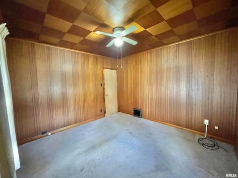 Tiny photo for 602 E MAIN Street, Christopher, IL 62822 (MLS # QC4269282)