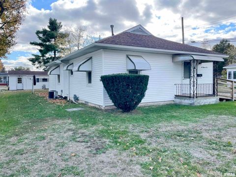 Tiny photo for 602 E MAIN Street, Christopher, IL 62822 (MLS # QC4269282)