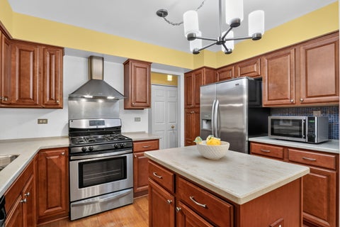 Tiny photo for 36098 N New Bridge Court, Gurnee, IL 60031 (MLS # 12787458)