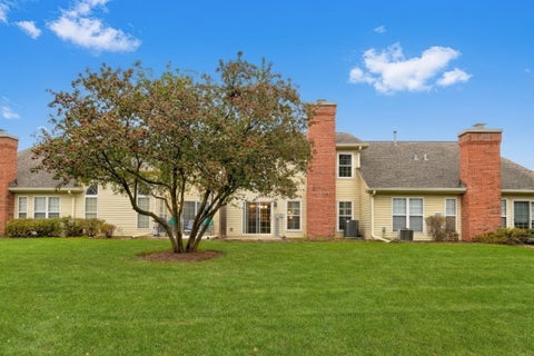 Tiny photo for 36098 N New Bridge Court, Gurnee, IL 60031 (MLS # 12787458)