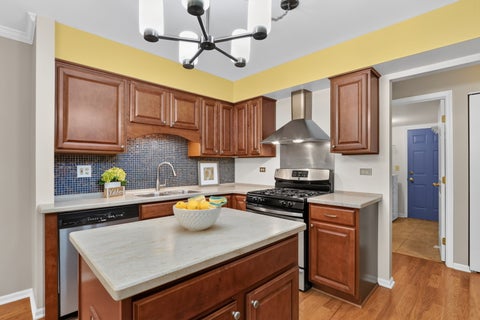 Tiny photo for 36098 N New Bridge Court, Gurnee, IL 60031 (MLS # 12787458)