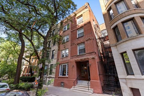 14 W Chestnut Street 4R Chicago IL 60610
