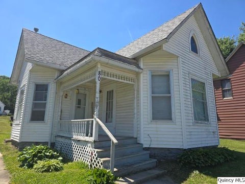 80 W 4th Street, Dallas City, IL 62330 - #: 12669411
