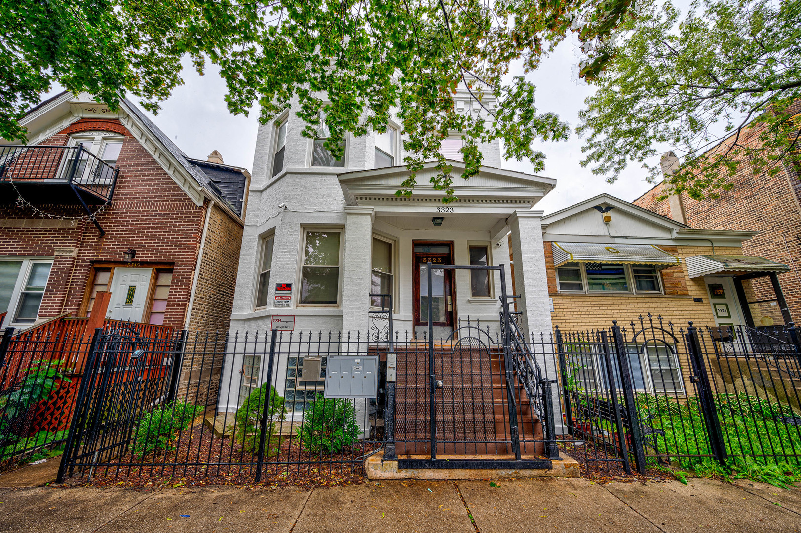 3323 W Potomac Avenue