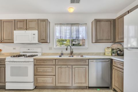 Tiny photo for 1388 Huntington Drive, Mundelein, IL 60060 (MLS # 12597091)