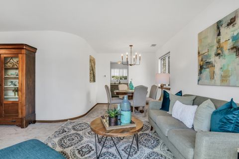 Tiny photo for 1388 Huntington Drive, Mundelein, IL 60060 (MLS # 12597091)