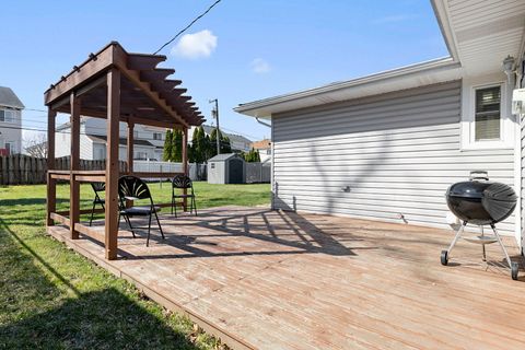 Tiny photo for 701 W Lake Park Drive, Addison, IL 60101 (MLS # 12599365)