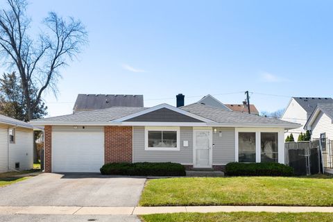 701 W Lake Park Drive Addison IL 60101