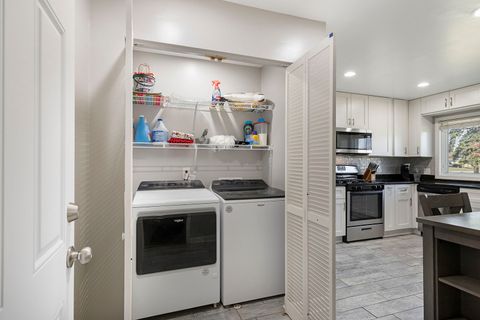 Tiny photo for 701 W Lake Park Drive, Addison, IL 60101 (MLS # 12599365)