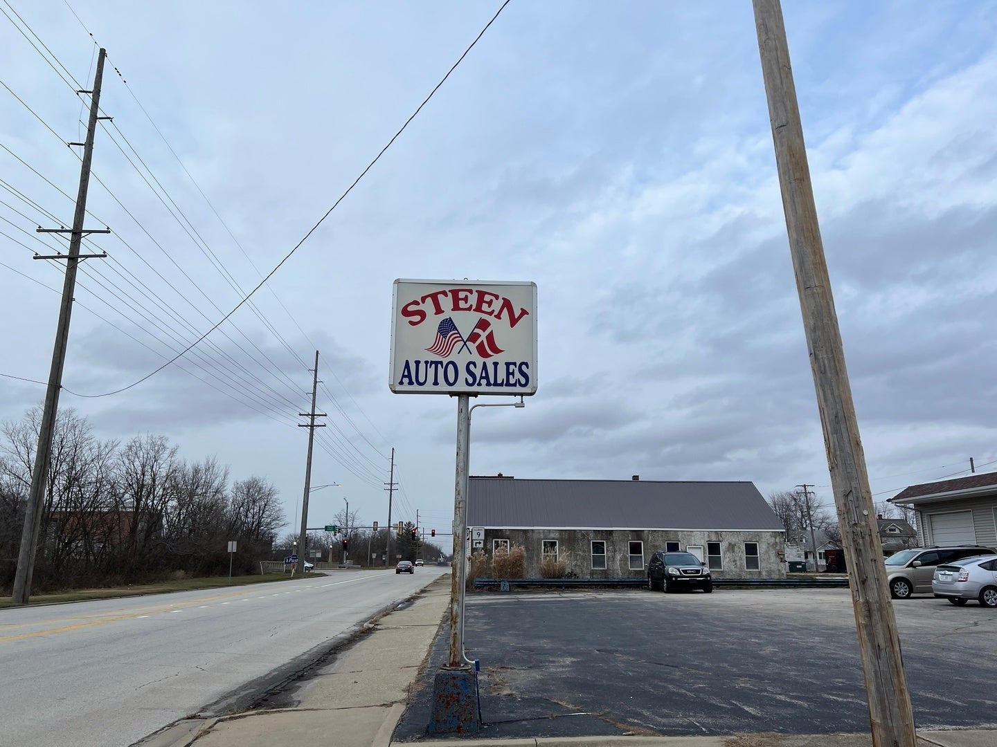 151 S Railroad Avenue