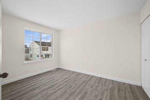 Tiny photo for 1661 Charlotte Circle, Naperville, IL 60564 (MLS # 12537276)