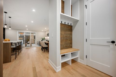 Tiny photo for 2225 W Carmen Avenue, Chicago, IL 60625 (MLS # 12535206)