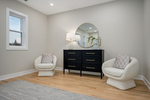 Tiny photo for 2225 W Carmen Avenue, Chicago, IL 60625 (MLS # 12535206)