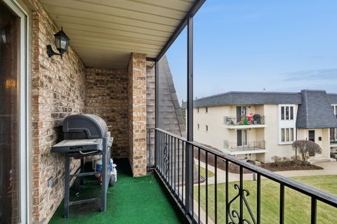 Tiny photo for 15724 Foxbend Court #2N, Orland Park, IL 60462 (MLS # 12541648)