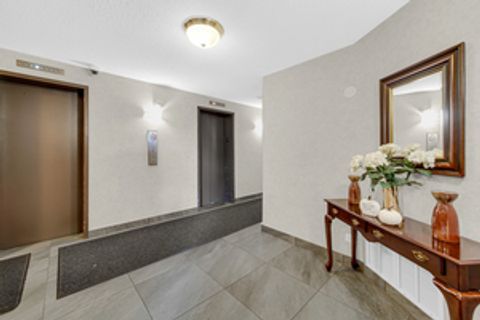 Tiny photo for 625 W Huntington Commons Road #208, Mount Prospect, IL 60056 (MLS # 12618168)