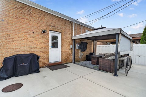 Tiny photo for 11120 S Albany Avenue, Chicago, IL 60655 (MLS # 12730622)