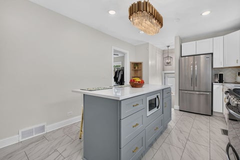 Tiny photo for 11120 S Albany Avenue, Chicago, IL 60655 (MLS # 12730622)