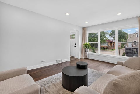 Tiny photo for 11120 S Albany Avenue, Chicago, IL 60655 (MLS # 12730622)