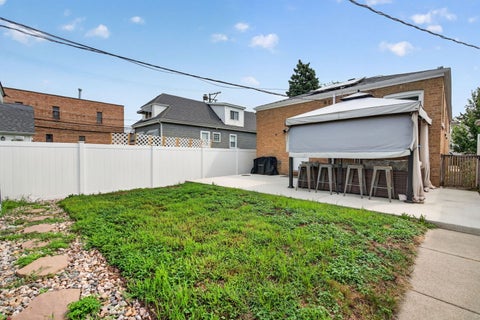 Tiny photo for 11120 S Albany Avenue, Chicago, IL 60655 (MLS # 12730622)