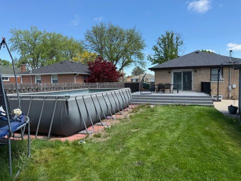 Tiny photo for 1934 Belleview Avenue, Westchester, IL 60154 (MLS # 12631617)
