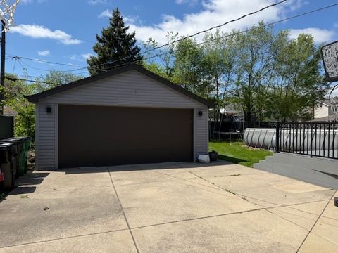 Tiny photo for 1934 Belleview Avenue, Westchester, IL 60154 (MLS # 12631617)