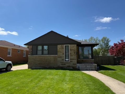 Photo of 1934 Belleview Avenue, Westchester, IL 60154 (MLS # 12631617)