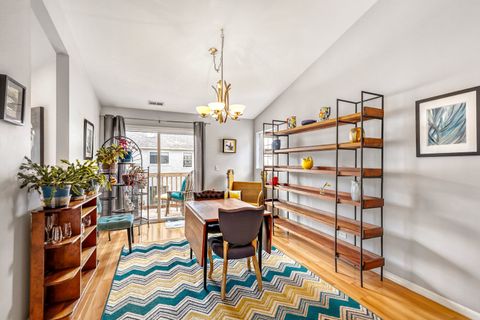 Tiny photo for 273 Nicole Drive #E, South Elgin, IL 60177 (MLS # 12606202)