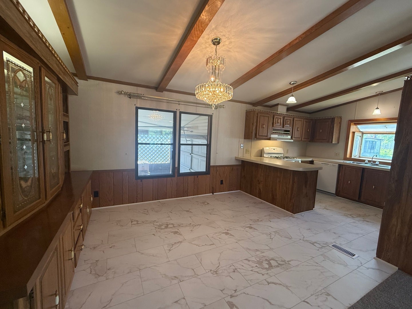 735 Thorntree Terrace